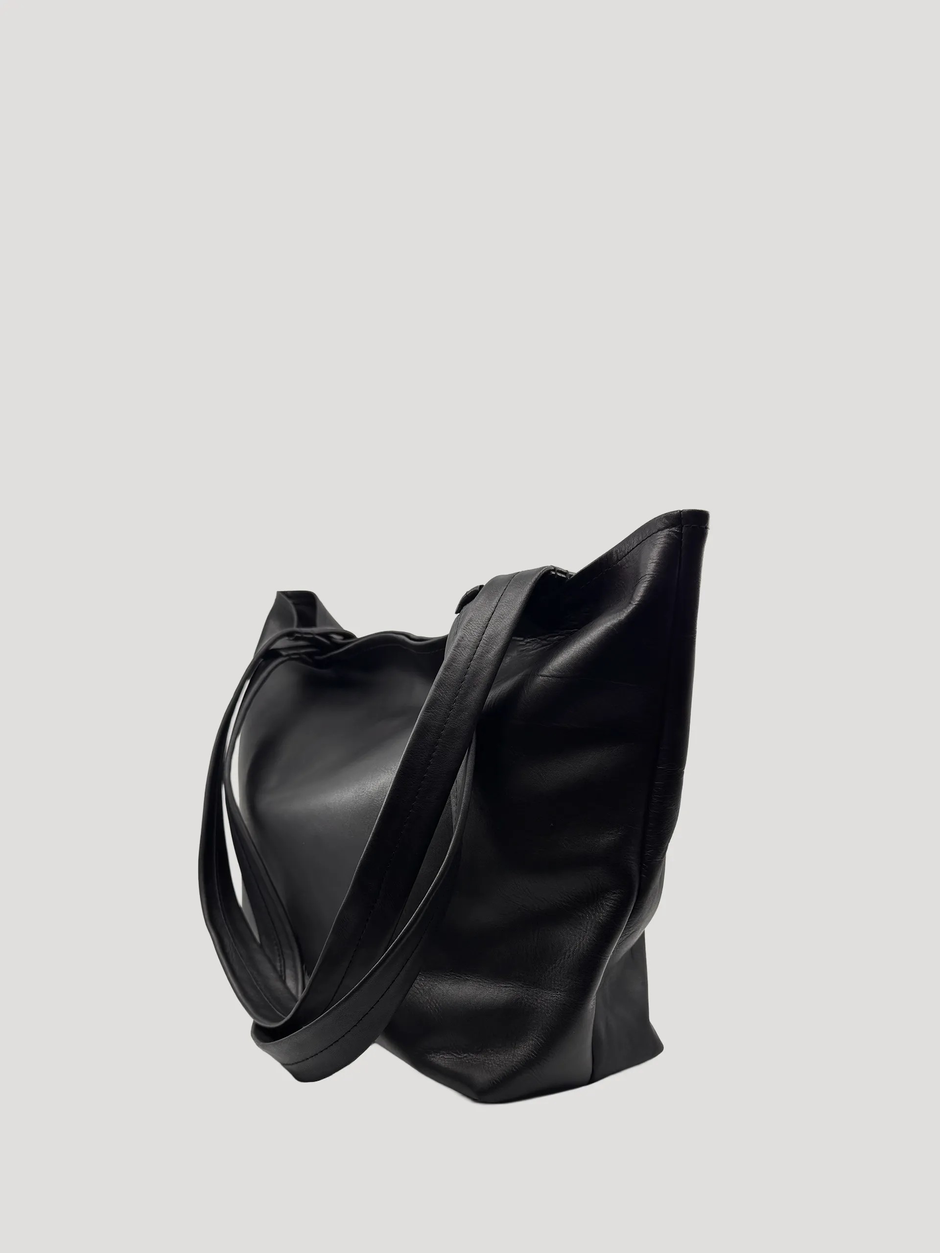 Hull Rita Midnight Sideview