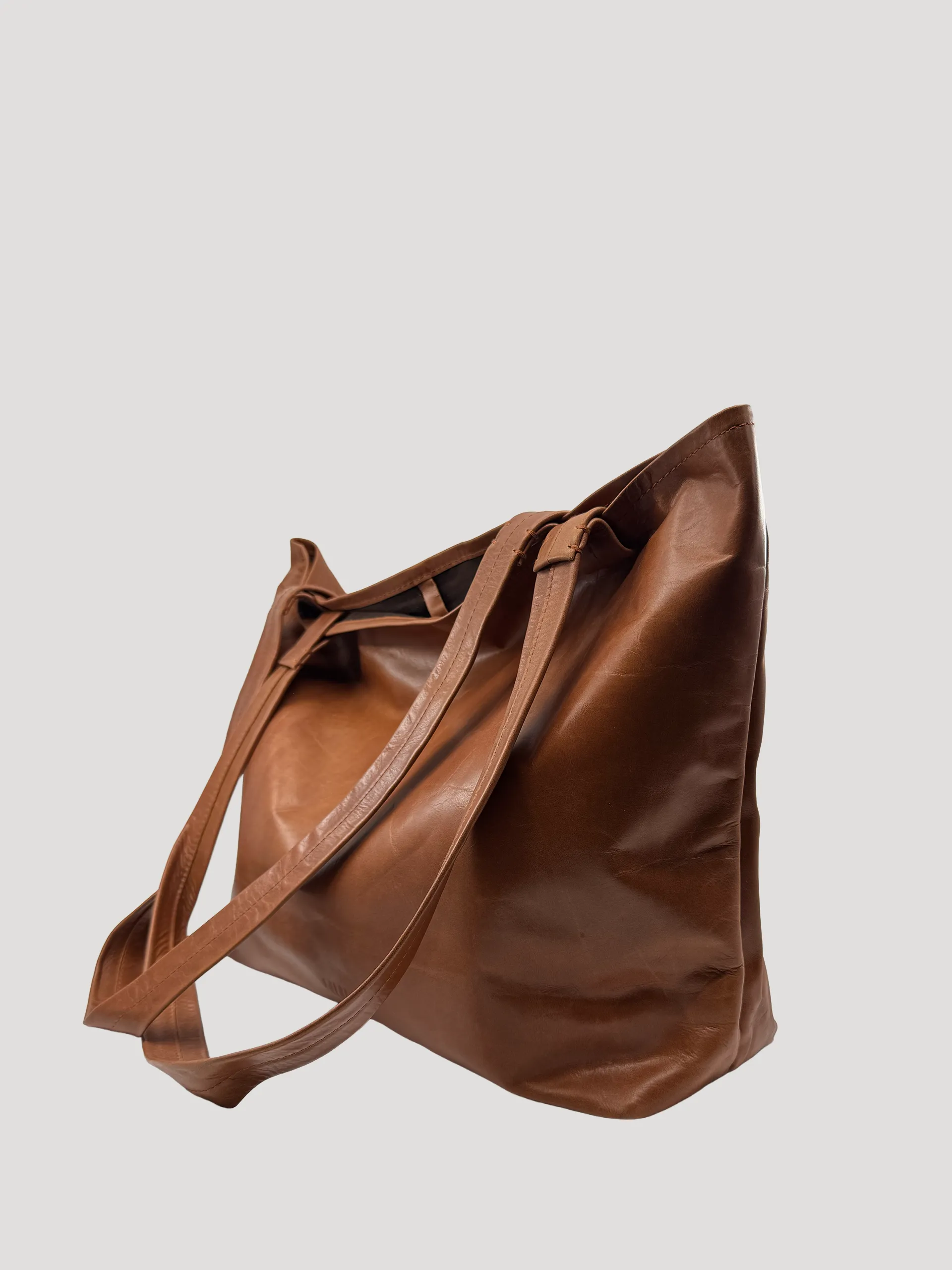 Hull Rita Cognac Side